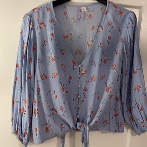 Francesca’s small front tie blouse